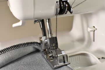 More to Love about Your Overlocker Course with Lynne Johnson, 3 week course